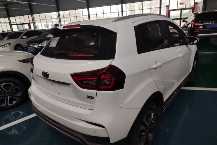 Used Geely Auto Vision X3 2020 1.5L CVT Elite Edition Rear Right 45 Deg