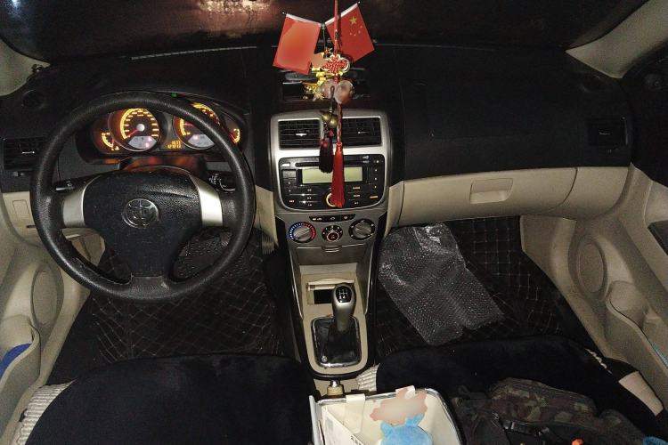 Used Brilliance Junjie FSV 2011 New Edition 1.5L Manual Standard Model