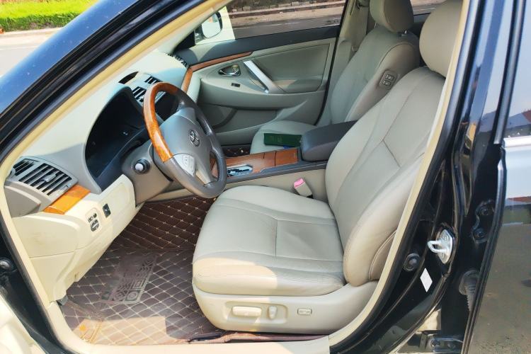 Used Toyota Camry 2012 200G Classic Luxury Edition