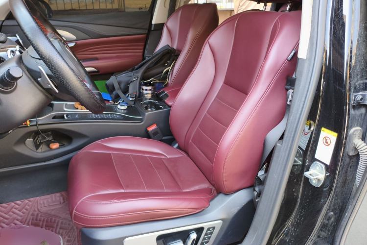 Used Wey VV7 2021 2.0T Technology Edition Left Front Seat