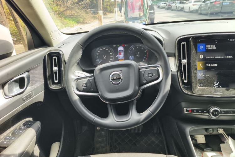 Used Volvo XC40 2022 T4 Four-Wheel Drive Smart & Stylish Edition