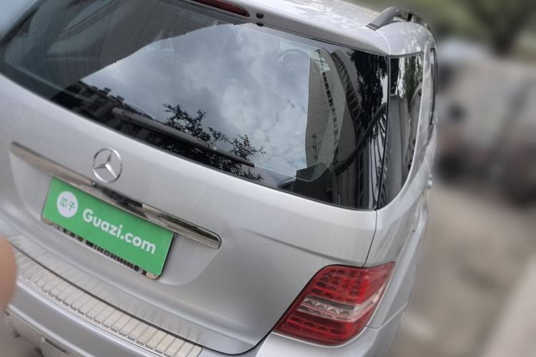 Used Mercedes-Benz M-Class 2010 ML 300 4MATIC Rear Right 45 Deg