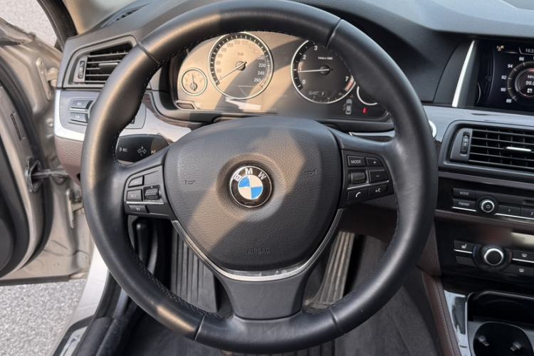 Used BMW 5 Series 2014 525Li Luxury Design Package