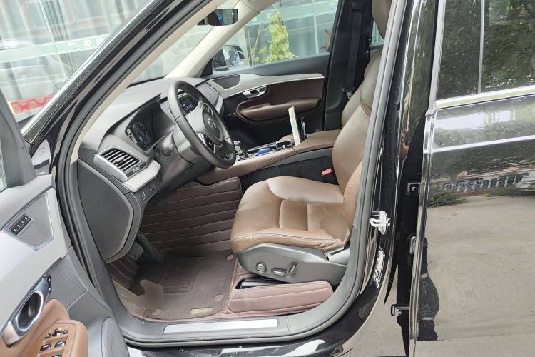 Used Volvo XC90 2019 T5 Zhiyi Edition 5-Seater China VI Standard
