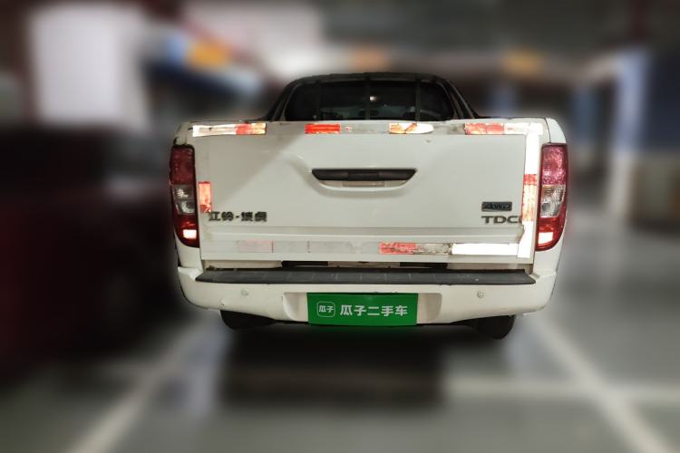 Used JMC Yuhu 5 2018 2.4T Classic Edition Diesel Manual 4x4 Luxury Long-Wheelbase JX4D24A5L