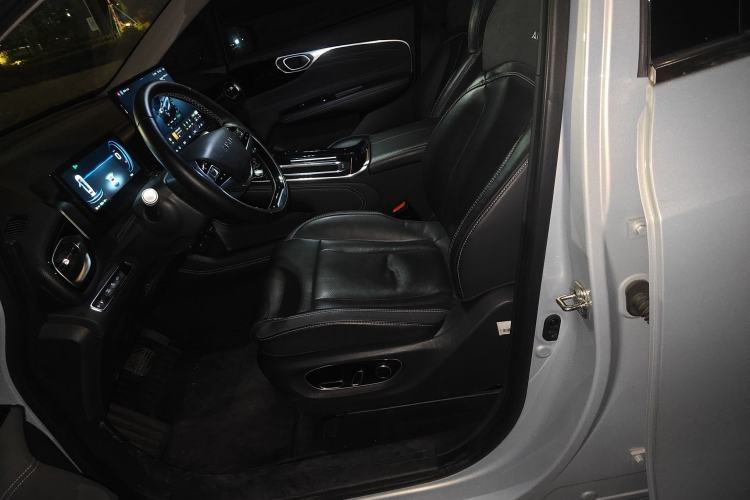 Used AION V 2023 Plus 70 Super Fast Charging Version Ternary Lithium Left Front Seat