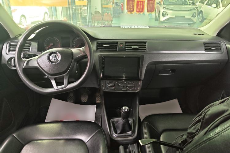 Used Volkswagen Santana 2016 1.6L Manual Fashion Edition