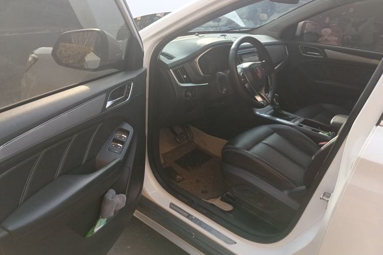 Used Roewe RX5 2018 20T Two-Wheel Drive Automatic Internet Smart Luxury Edition
