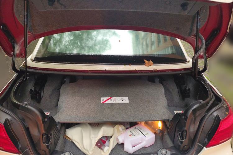 Used BMW 3 Series 2011 320i Convertible Coupe Trunk