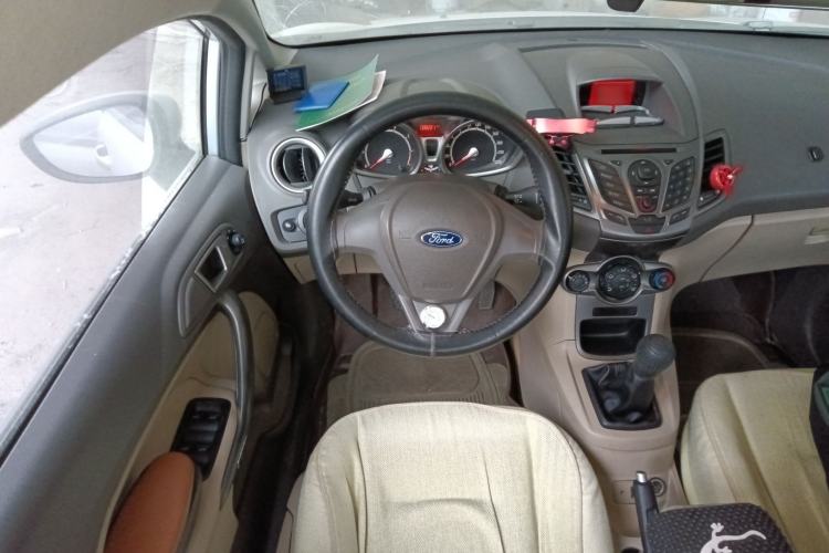 Used Ford Fiesta 2011 Sedan 1.5L Manual Fashion Edition