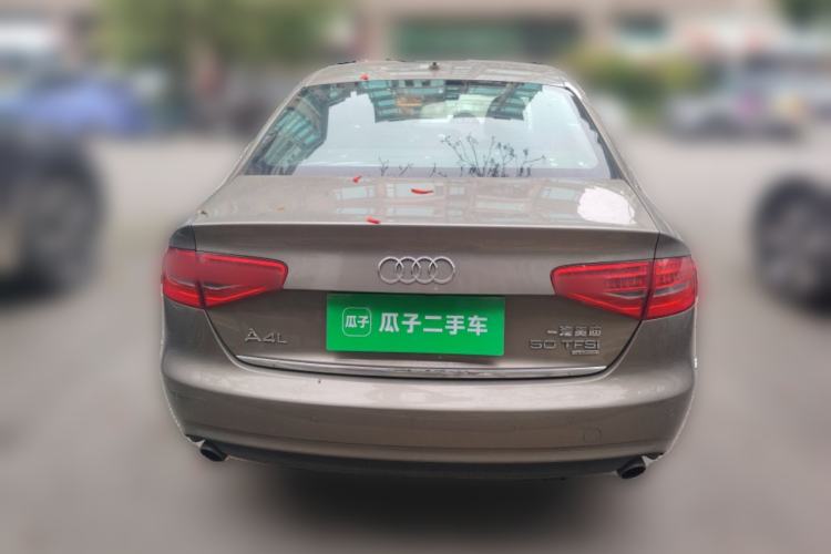 Used Audi A4L 2013 50 TFSI quattro flagship model
