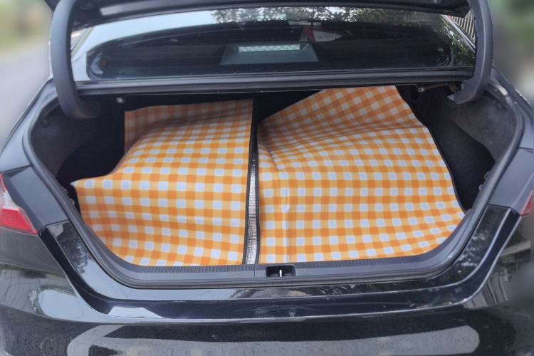 Used Toyota Camry 2021 2.0G Luxury Edition Trunk