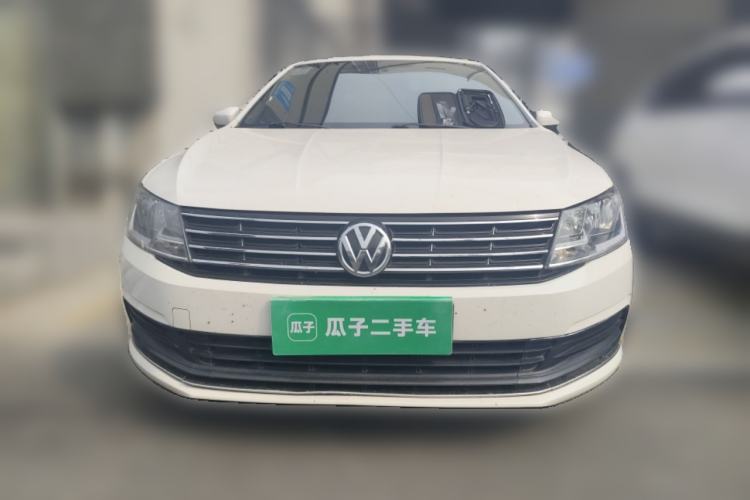 Used Volkswagen Lavida 2017 1.6L Manual Fashion Edition Front