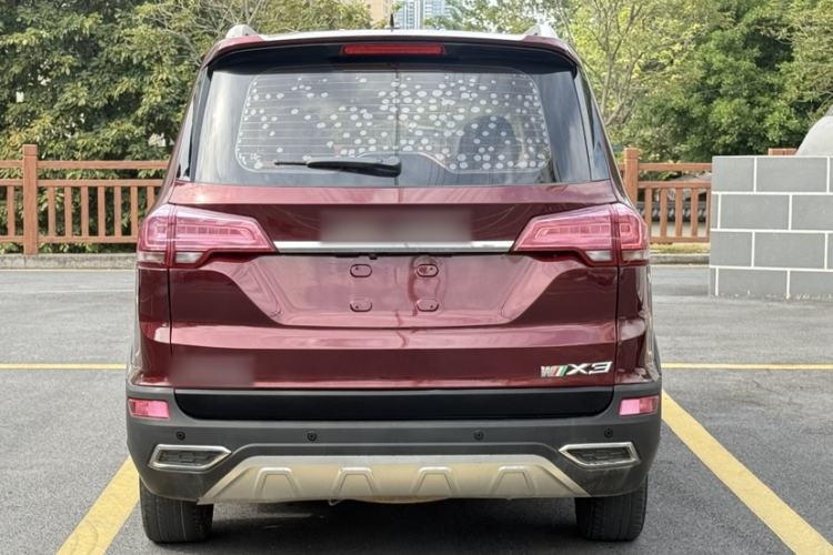 Used SWM X3 2018 1.5L Manual Fashion Model
