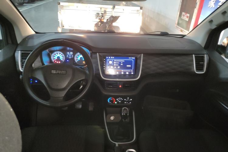 Used Jinbei Gold Hiace M Classic 2024 1.5L Engineering Lion Passenger Vehicle 5 Seats
