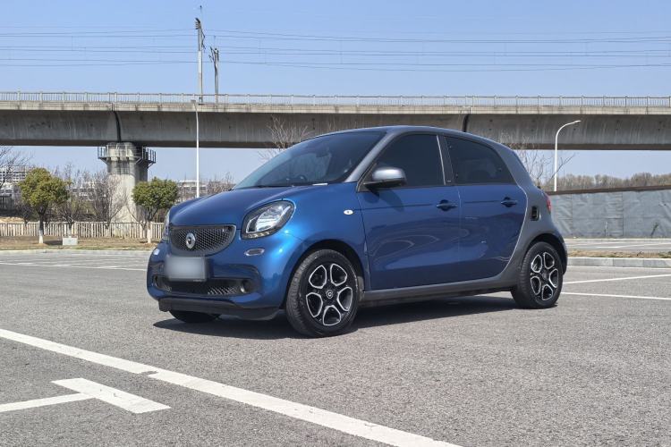 Used smart forfour 2016 0.9T 66 kW Pioneer Edition
