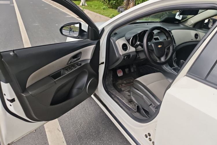 Used Chevrolet Cruze 2012 1.6L SE MT