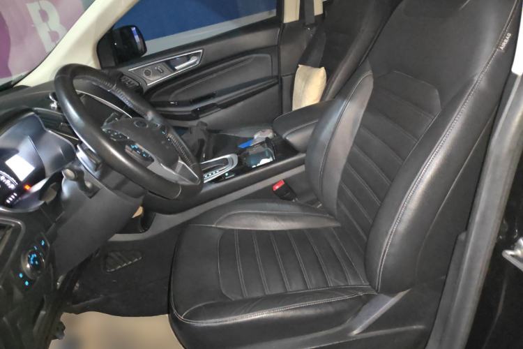 Used Ford Edge 2015 2.0T GTDi Two-Wheel-Drive High-Line Version