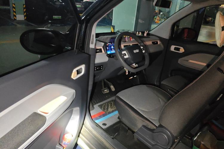 Used Chery QQ Ice Cream 2022 170km Sundae Phosphate Lithium-Ion
