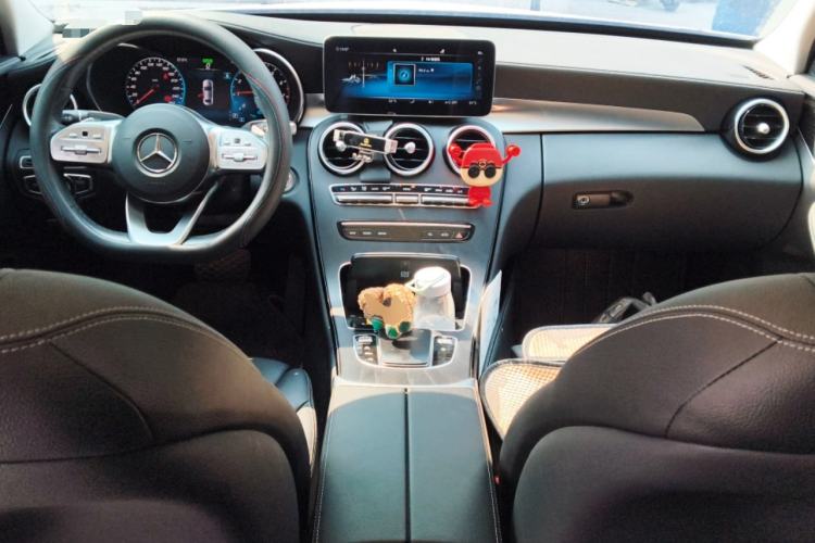Used Mercedes-Benz C-Class 2021 C 260 L Sport Edition Center Console