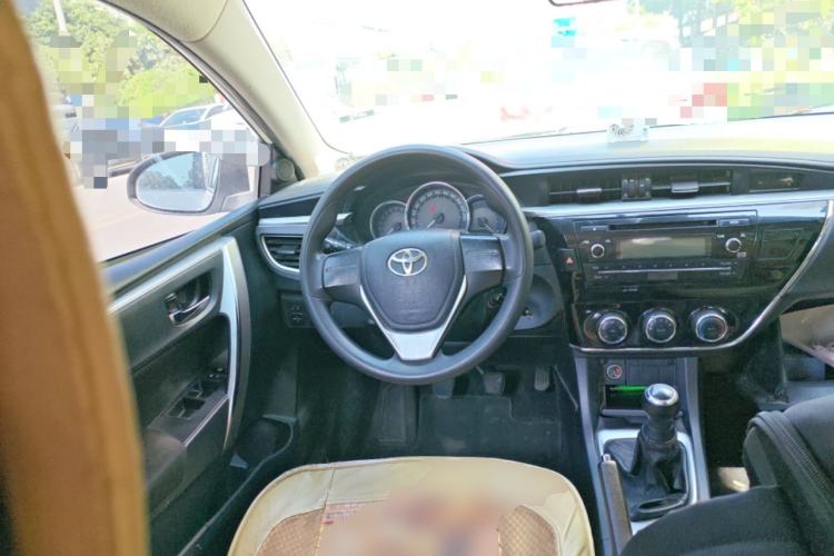 Used Toyota Corolla 2017 Revised Version 1.6L Manual GL Steering Wheel