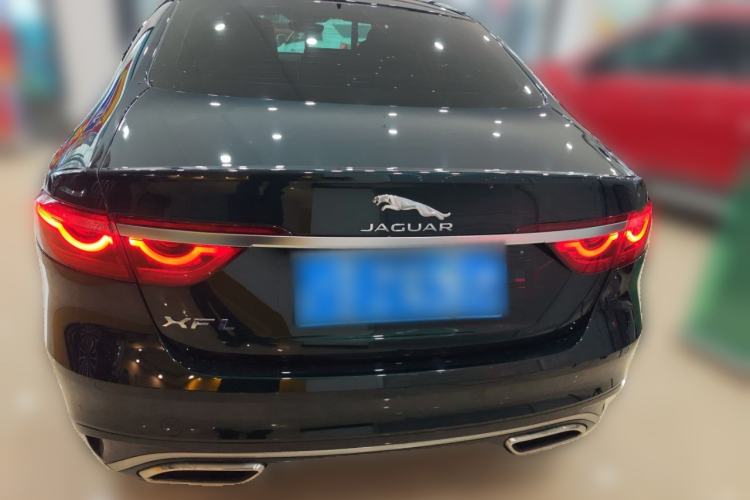 Used Jaguar XFL 2023 XFL 2.0T P250 Two-Wheel-Drive Elite Sport Edition Rear