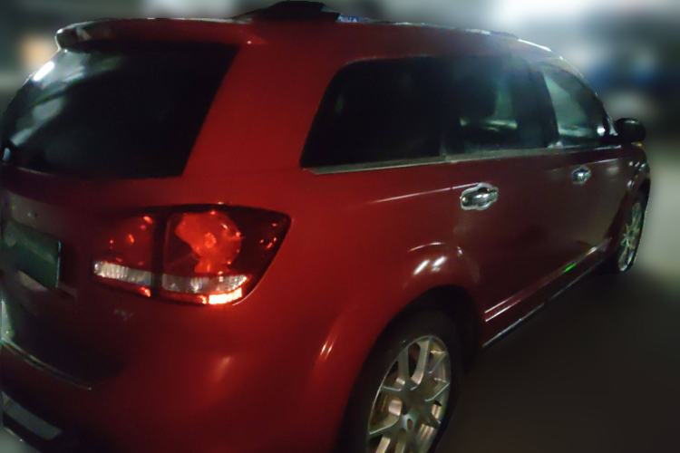 Used Dodge Journey 2013 2.4L Two-Wheel Drive Luxury Version
