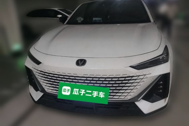 Used Changan UNI-V 2023 1.5T Prestige Model