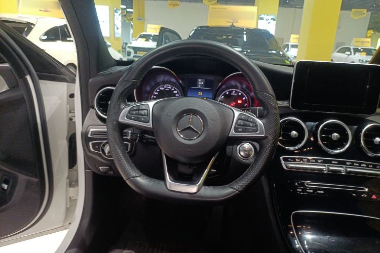 Used Mercedes-Benz C-Class 2018 C 200 Sport Edition Steering Wheel