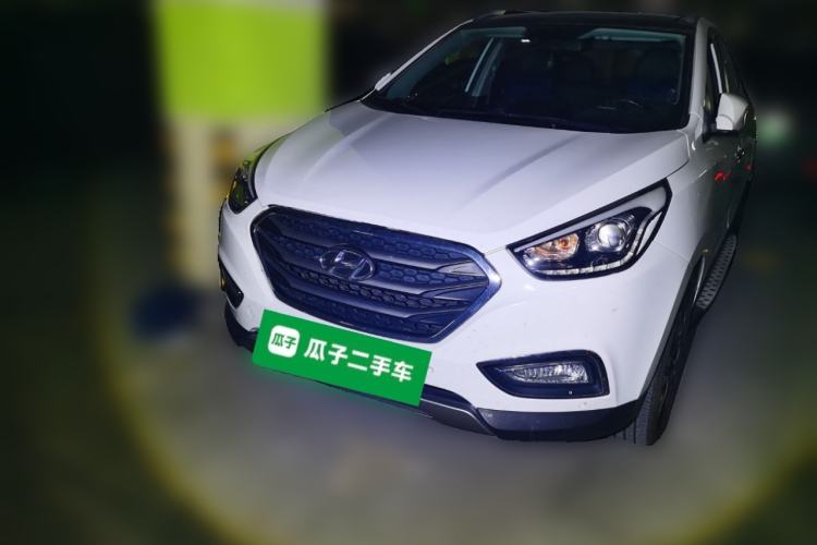 Used Hyundai ix35 2015 2.0L Automatic Two-Wheel Drive Leading Trim China IV Standard