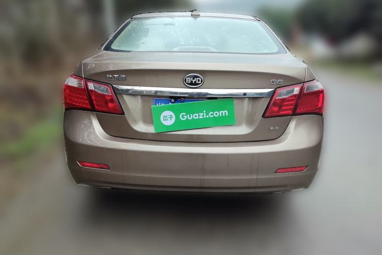 Used BYD G6 2011 2.0L Manual Luxury Edition
