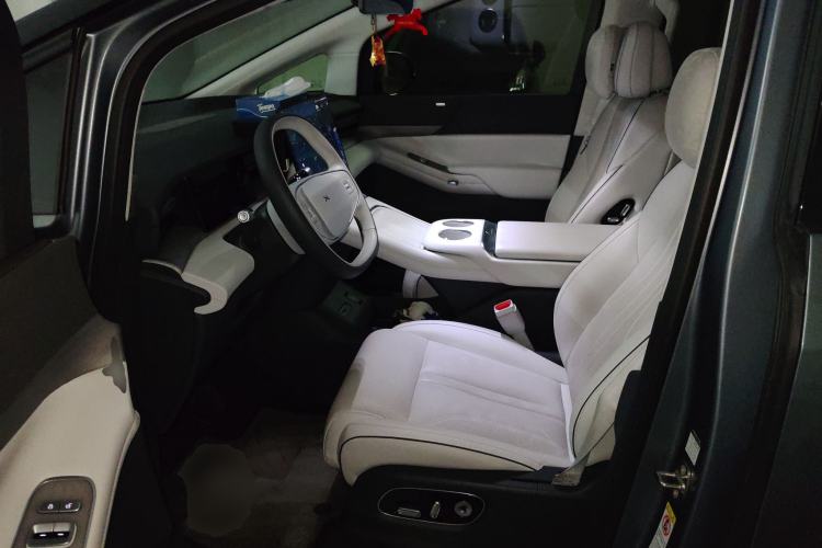 Used XPeng X9 2025 740 Ultra-Long Range Max