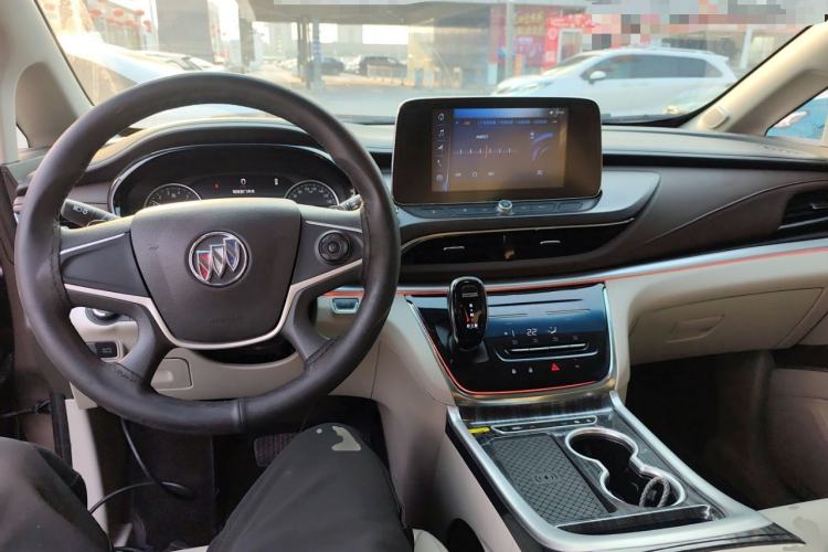 Used Buick GL8 2023 Land Executive Class Comfort Model
