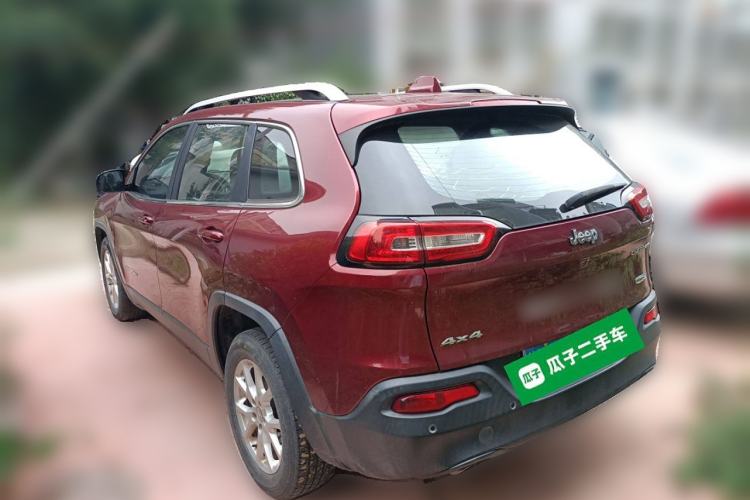 Used Jeep Cherokee 2016 2.0L Superior Edition