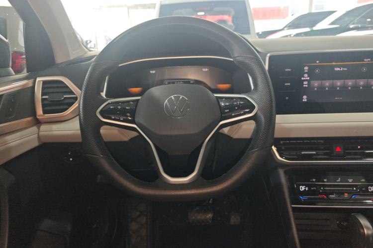 Used Volkswagen Tharu 2023 300TSI Two-Wheel-Drive Moonlight Edition