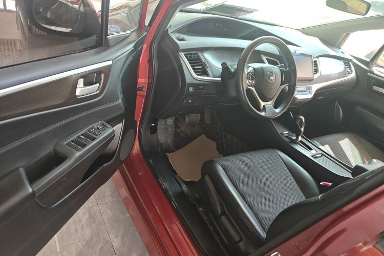 Used Honda Jade 2016 1.8L Automatic Comfort Version 5 Seats
