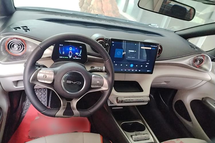 Used BYD Dolphin 2021 405 km Fashion Edition
