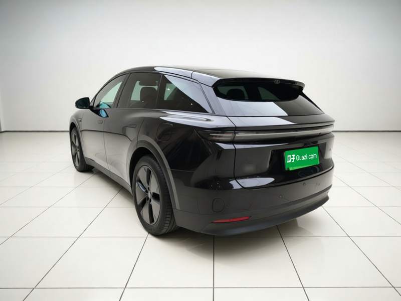 Used Li Auto i6 2025 Model Two-Wheel-Drive Standard Type — 4