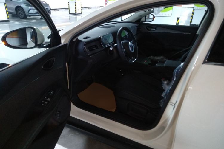 Used BYD Seal 06 New Energy 2026 DM-i Ultra-Enjoyment 128KM Luxury Edition Left Front Seat