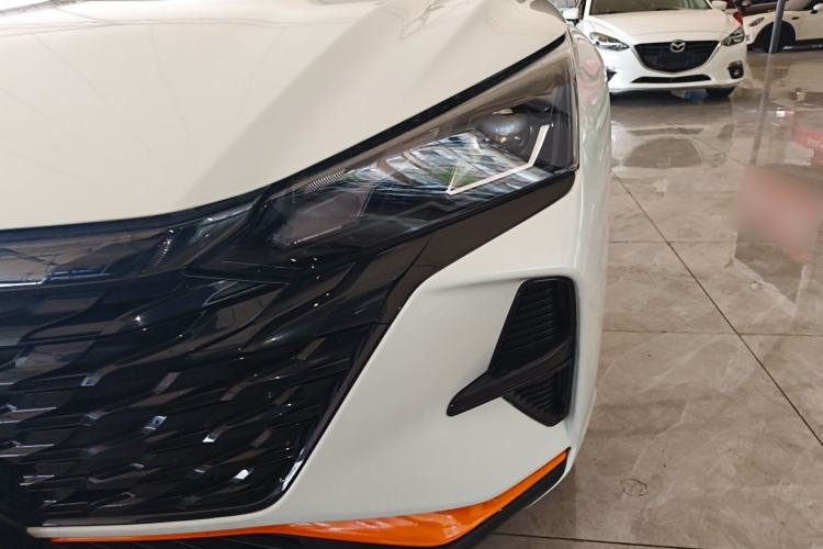 Used Dongfeng Aeolus Yixuan 2023 Mach Edition 1.5L Automatic Chasing Shadow Version Left Front Headlight