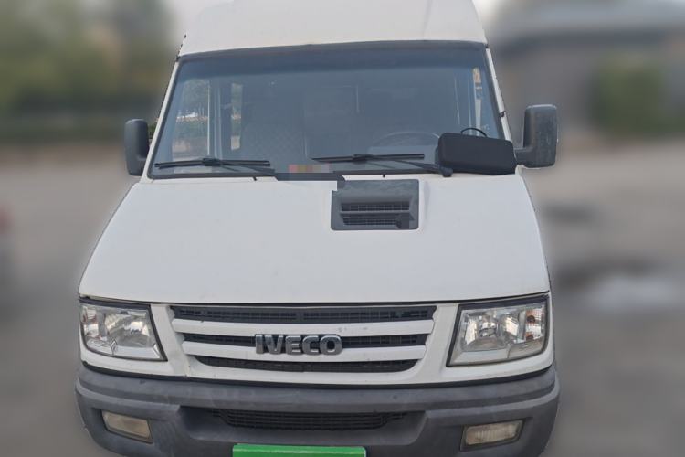 Used Iveco Daily 2014 2.5T-A35 NJ6484ACM47Z4
