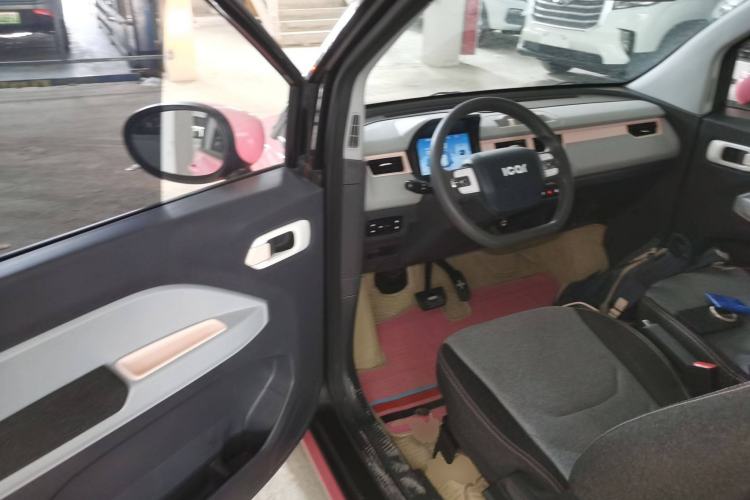 Used Chery New Energy QQ Ice Cream 2022 120km Conical Shape Lithium Iron Phosphate