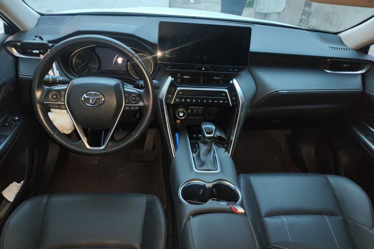 Used Toyota Harrier 2023 2.0L CVT Two-Wheel Drive Deluxe Edition