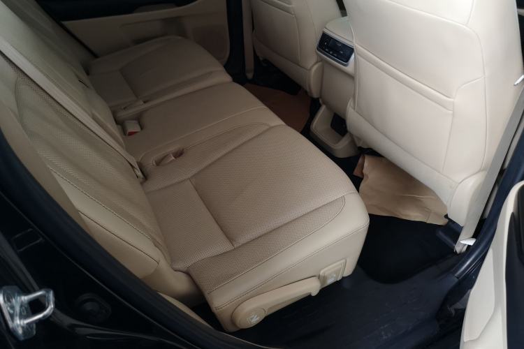 Used Toyota Highlander 2018 2.0T Four-Wheel Drive Luxury Version 7 Seats China VI Standard Left Rear Seat