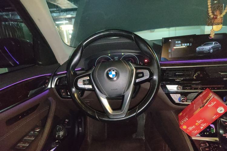 Used BMW 5 Series 2019 525Li Luxury Package
