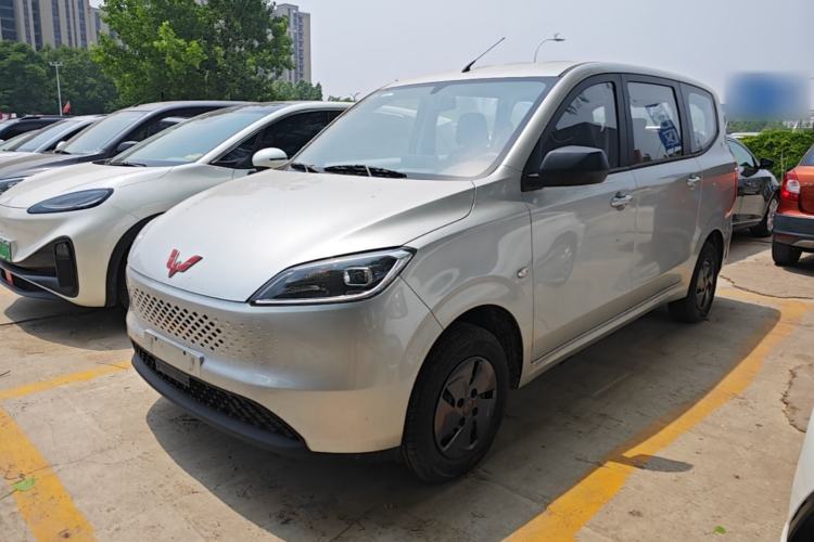 Used Wuling Hongguang New Energy 2025 Extended-Range Hybrid 50KM Comfort Version