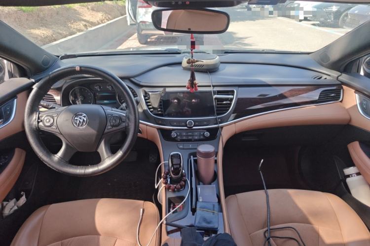 Used Buick LaCrosse 2016 20T Elite Edition Center Console