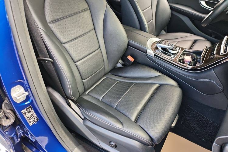 Used Mercedes-Benz GLC 2016 GLC 260 4MATIC Luxury Model
