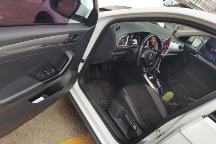 Used Volkswagen T-ROC 2020 230TSI DSG Two-Wheel Drive Advanced Version
