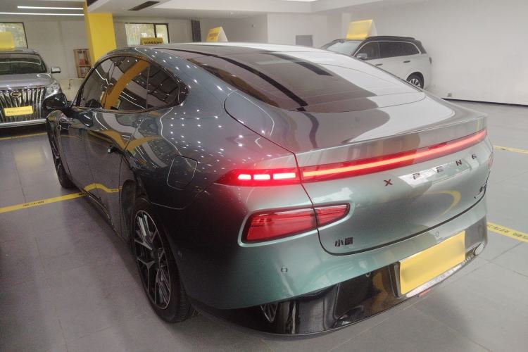 Used XPeng P7 2023 P7i 610 Pengyi Performance Edition
